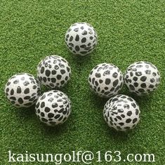 Chine Une balle de golf transparente avec un léopard, un œil en noir et blanc. fournisseur