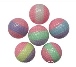 Chine Une balle de golf en cristal avec deux pièces. fournisseur