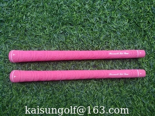 Chine Une poignée de golf, une poignée de golf, une poignée en caoutchouc de golf, une poignée ronde, une poignée en fer blanc, une poignée en bâton de golf fournisseur